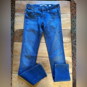 Wrangler Europe | Molly | Low Waist Slim Leg